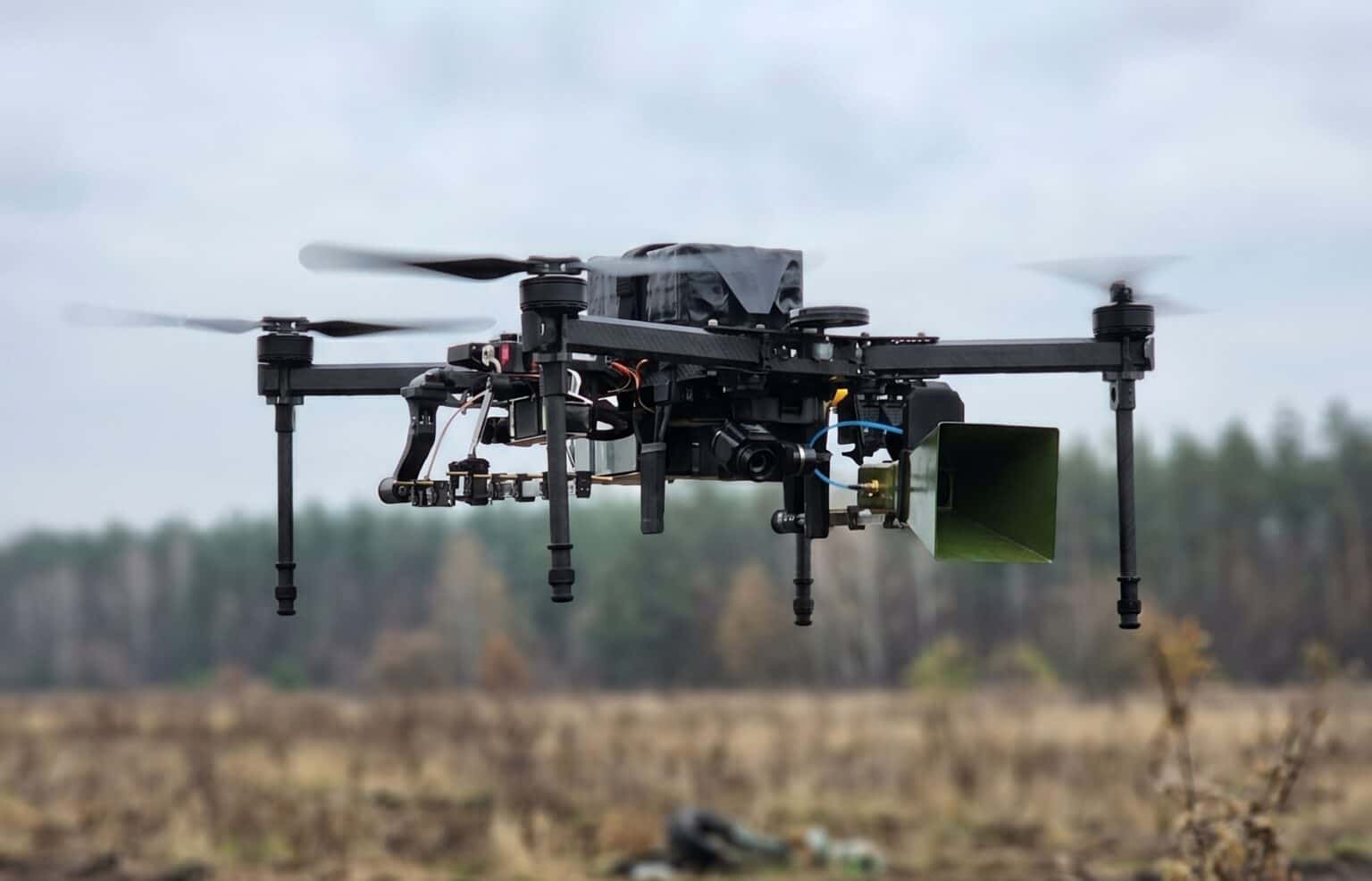 Ucrânia levará produção de drones SAKER para a Dinamarca em parceria inédita