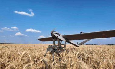 Ucrânia levará produção de drones SAKER para a Dinamarca em parceria inédita