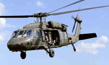 Ucrânia quer substituir helicópteros soviéticos por Black Hawks