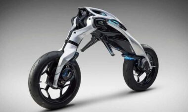 Yamaha conquista prêmio por conceito de motocicleta movida por IA