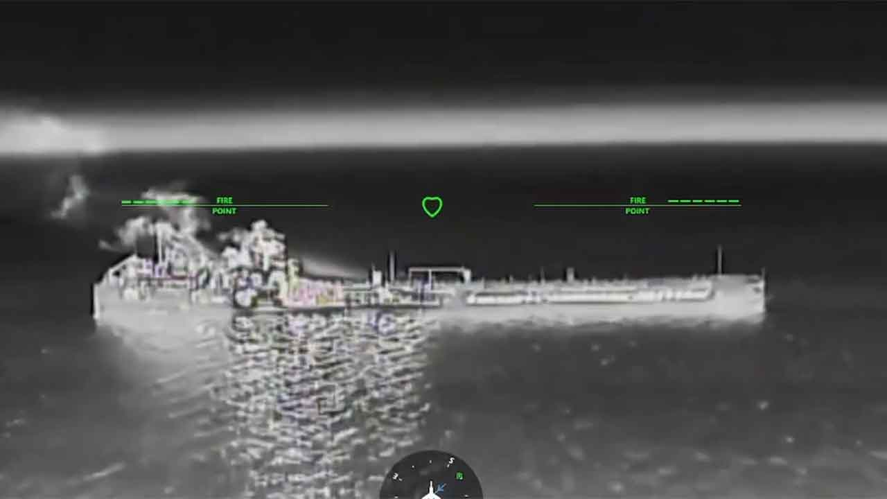 ウクライナ、アゾフ海でFP-2ドローンによりロシアのシャドーフリートの石油タンカー9隻を攻撃。写真: Instagram @robert_madyar