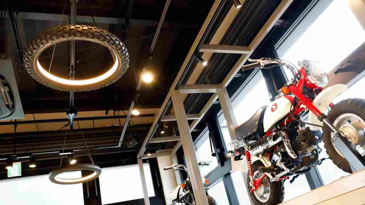 Honda inaugura café temático dedicado à Super Cub no Japão