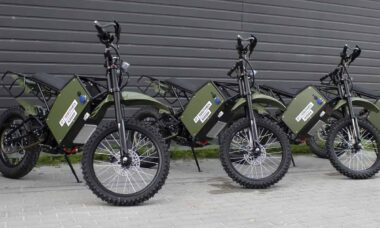 Bicicleta elétrica Positive Military. Foto: ELEEK