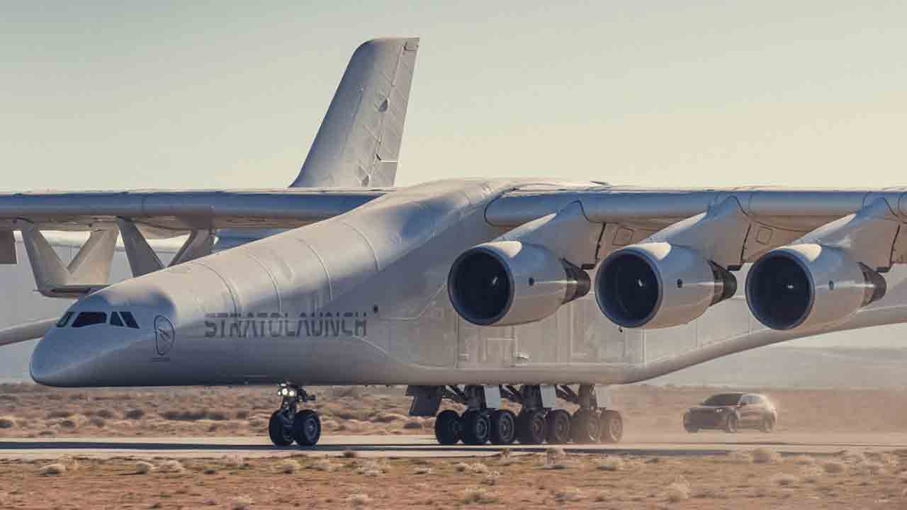 Porsche and the world’s largest aircraft carry out an unusual test in the Mojave Desert. Photo: Porsche