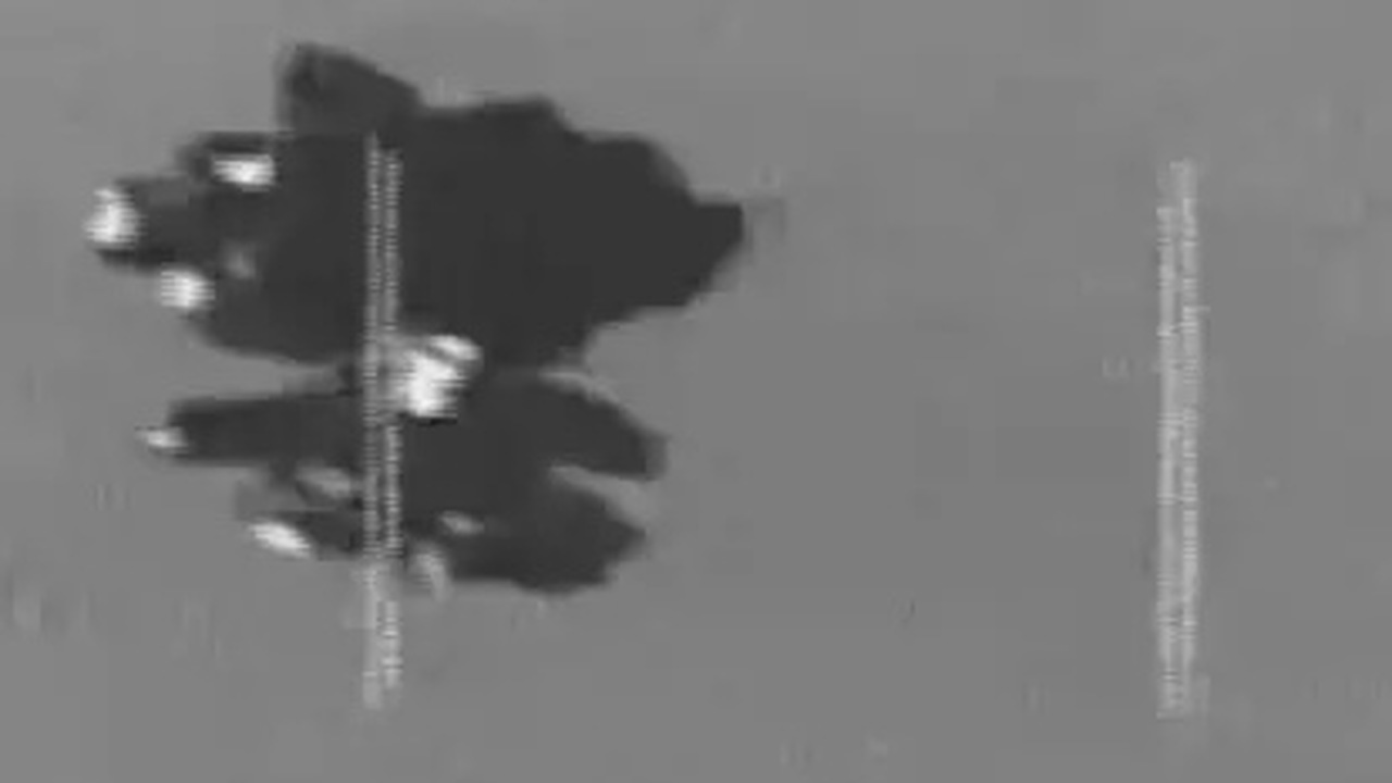 Pentágono divulga novo vídeo de OVNI descrito como o mais nítido já revelado