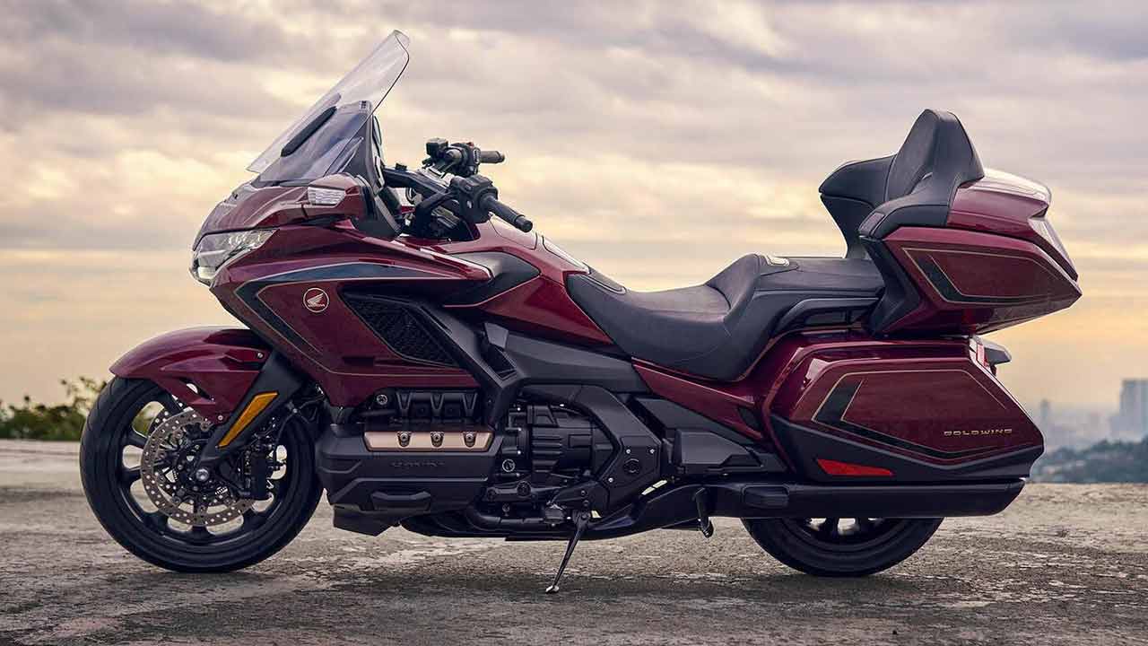 GL1800 Gold Wing Tour 50th Anniversary. Photo : Honda