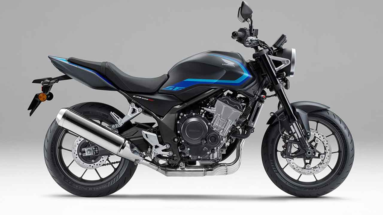 CB400 Super Four - Matte Ballistic Black Metallic. Foto: Honda