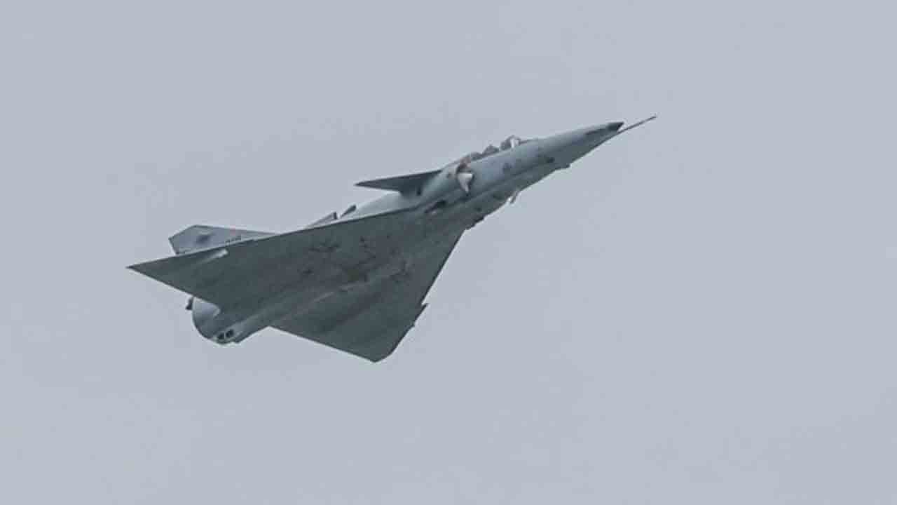 Sri Lanka inicia testes de voo do primeiro caça Kfir C12 modernizado (X @airforcelk)