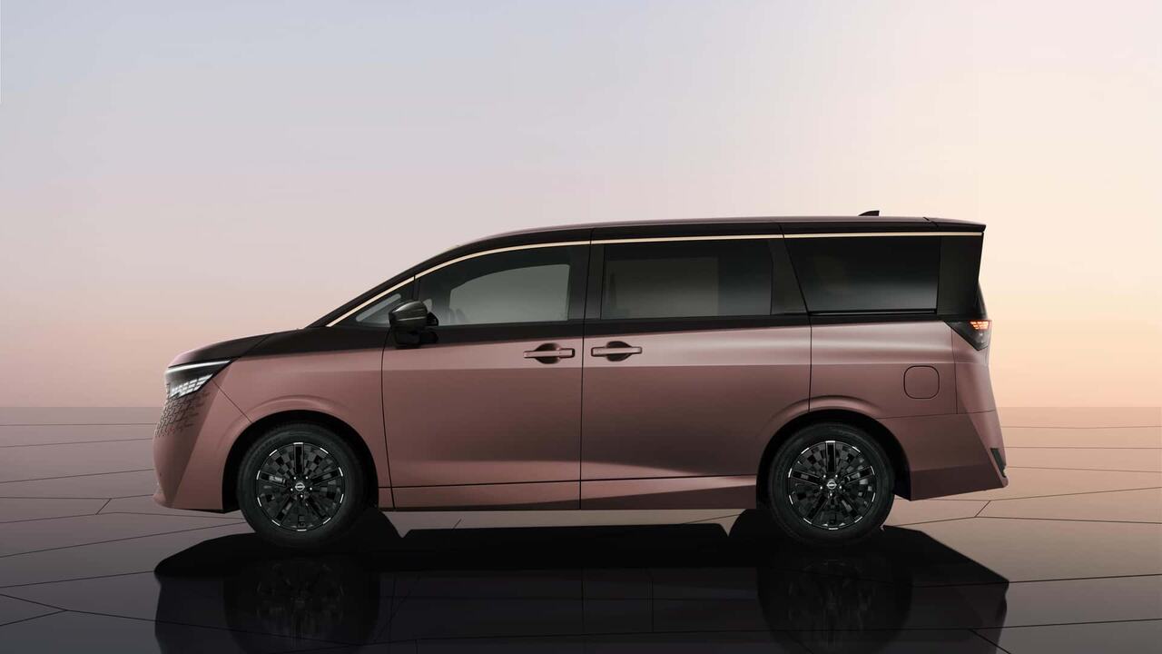Nissan revela nova geração da minivan Elgrand após 15 anos