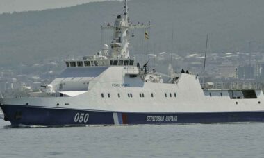 Navio-patrulha do Projeto 22460, mesma classe do Izumrud. Foto ilustrativa: Wikimedia