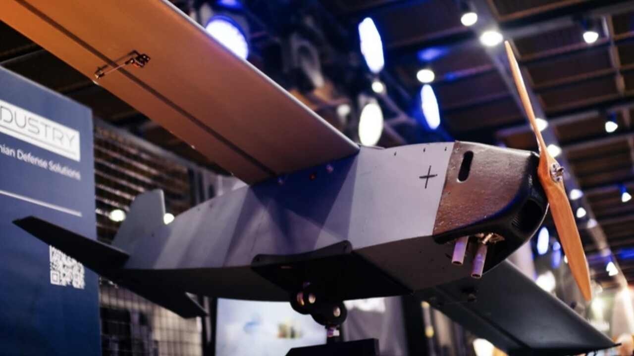 Ucrânia transforma drone chamariz em arma de ataque de baixo custo