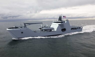 Marinha dos EUA assina acordo de US$ 2,2 bilhões para acelerar construção de navios anfíbios