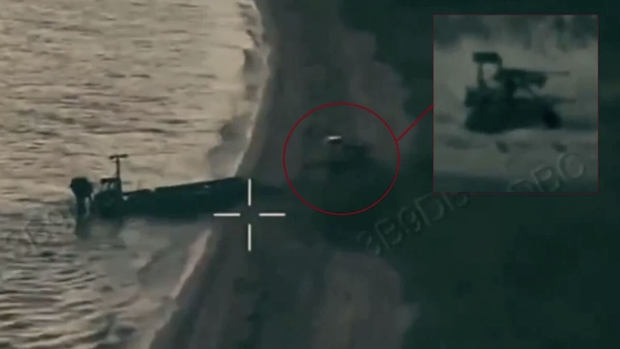 Ucrânia afirma ter realizado ataque inédito com drone naval e robô terrestre