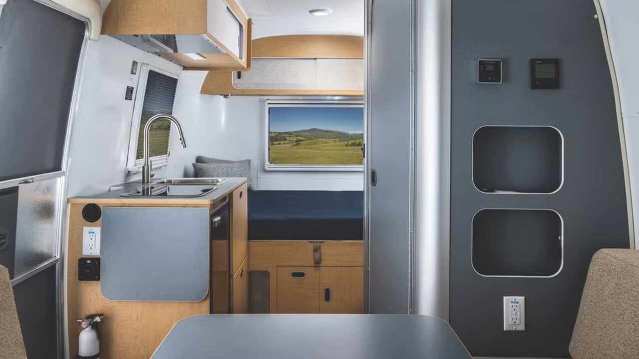 Airstream lança seu trailer mais acessível por US$ 64 mil
