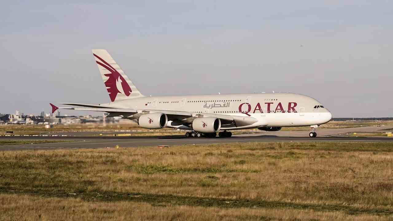 Trote de adolescente provoca acionamento de caças da RAF para interceptar voo da Qatar Airways