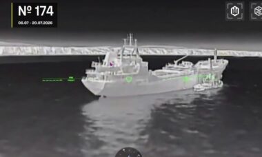 Ucrânia afirma ter atingido sistemas antiaéreos e embarcações russas no Mar de Azov